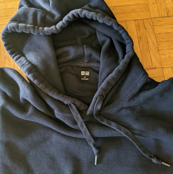 Uniqlo Pullover Hoodie - Picture 3 of 4